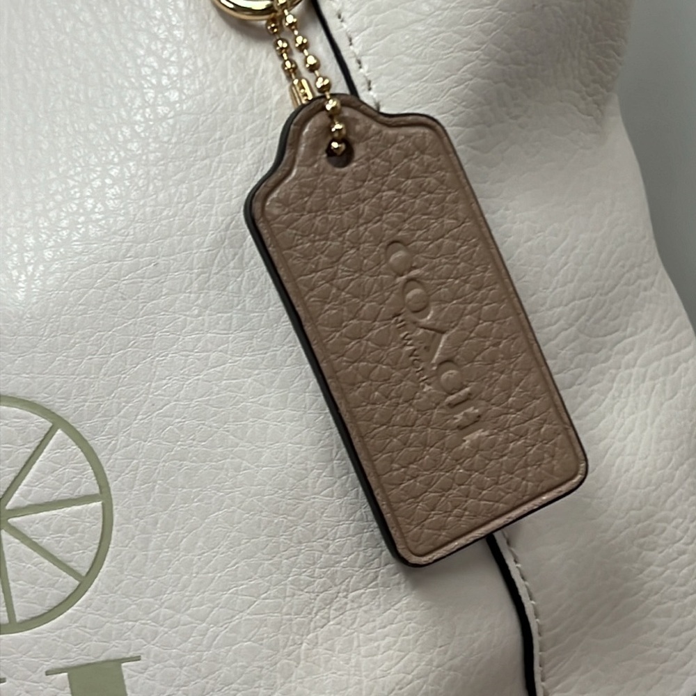 Coach Horse & Carriage Logo Tote Chalk Vanilla Gold Pebble Leather C4063 - Picture 3 of 12